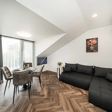 Riverra House - Panorama View